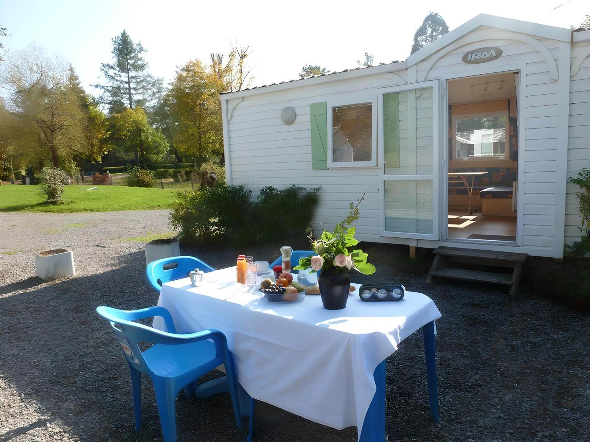 Camping Des Bains Saint-Honoré Exteriér fotografie